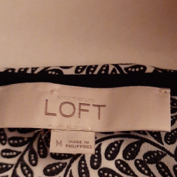 Black and white top. Medium - Picture 2 of 3